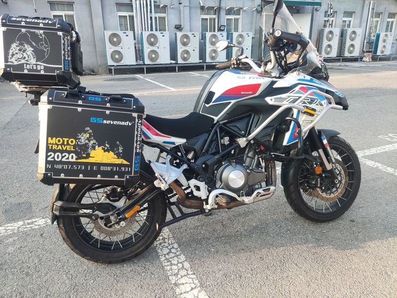 二手贝纳利金鹏 TRK502