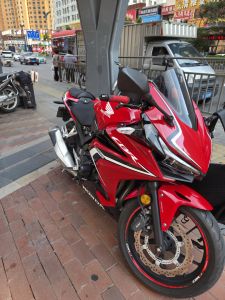 二手本田CBR400R