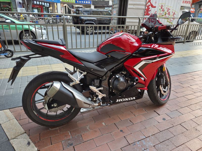 二手本田CBR400R