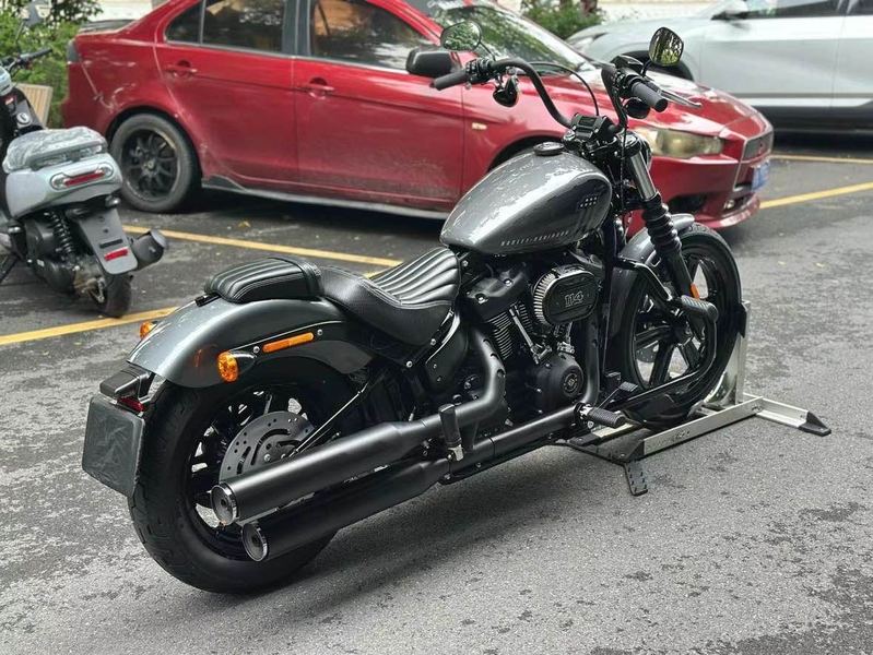 二手哈雷戴维森街霸 Street Bob