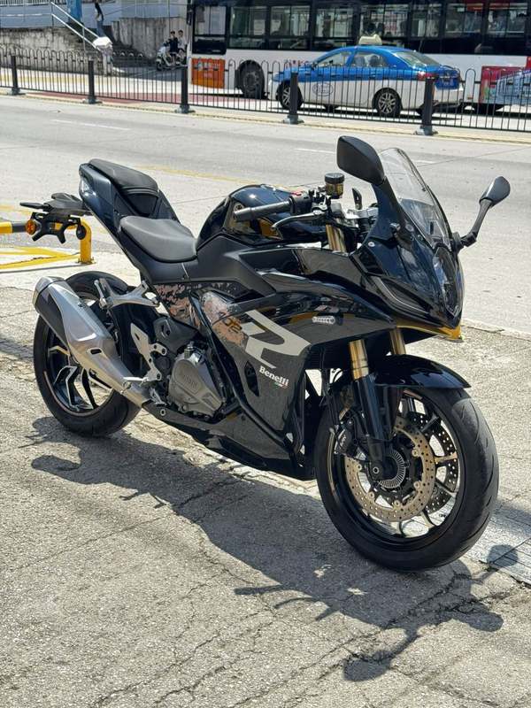 二手贝纳利龙卷风 Tornado 402R