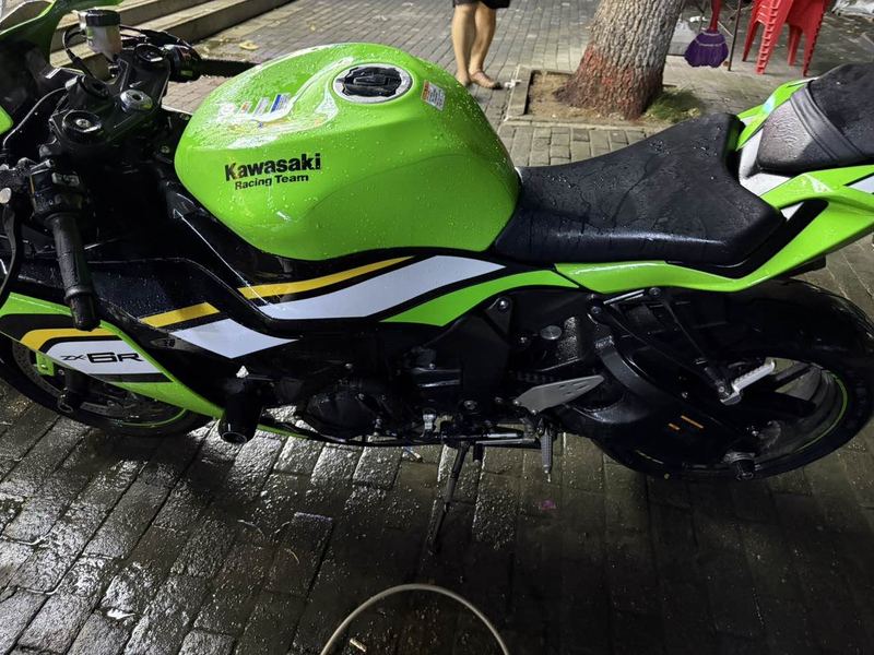 二手川崎Ninja ZX-6R 