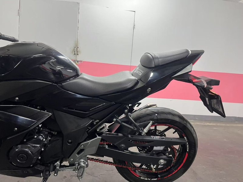 二手豪爵铃木GSX250R