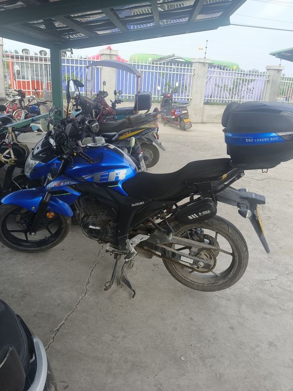 二手济南铃木极客飒 Gixxer 155 NK