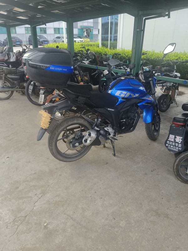 二手济南铃木极客飒 Gixxer 155 NK