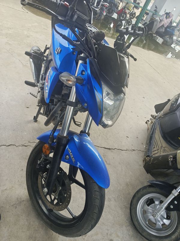 二手济南铃木极客飒 Gixxer 155 NK
