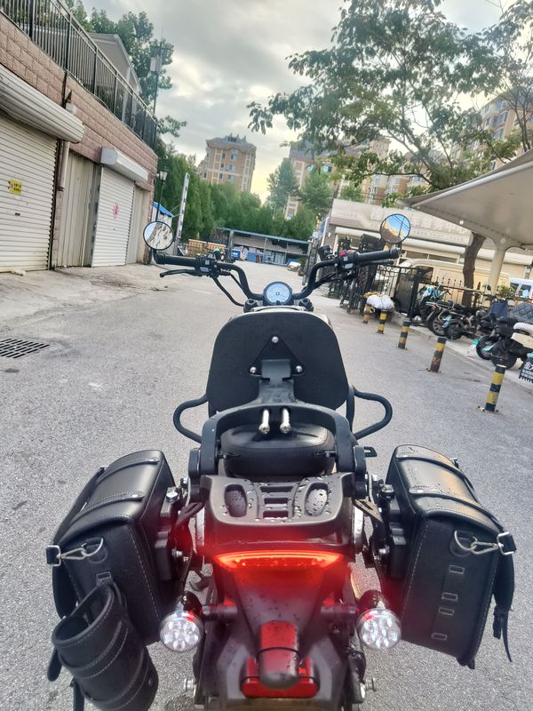 二手QJMOTOR闪700