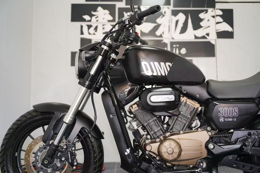 二手QJMOTOR闪300