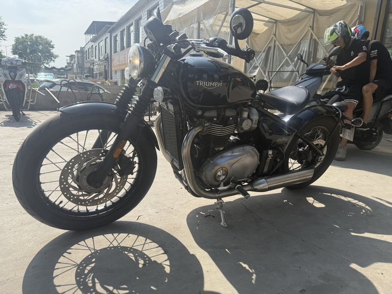 二手凯旋Bonneville Bobber