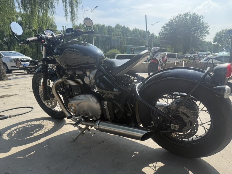 二手凯旋Bonneville Bobber