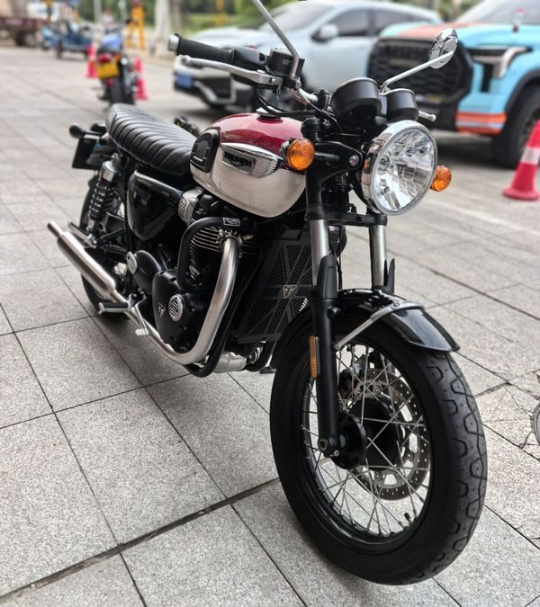 二手凯旋Bonneville T100