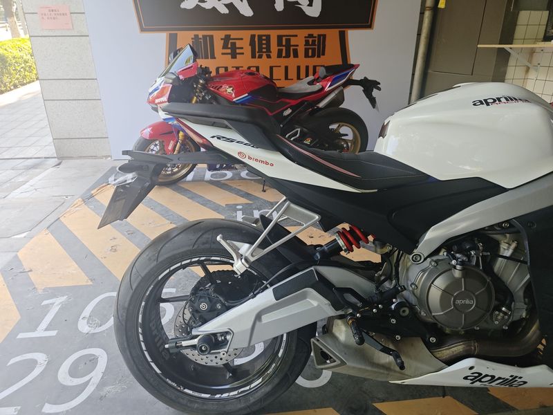 二手阿普利亚RS 660 