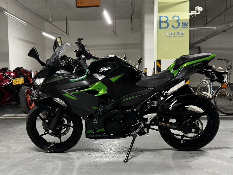 二手川崎Ninja 400