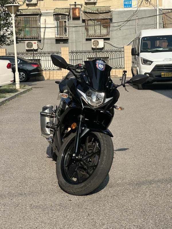 二手豪爵铃木GSX250R