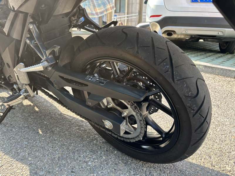 二手豪爵铃木GSX250R
