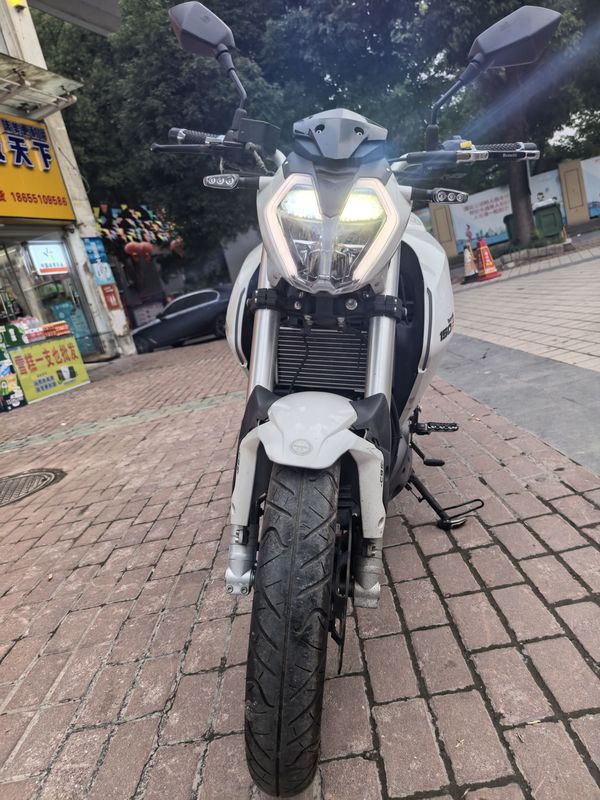 二手贝纳利小迅龙 BN150S