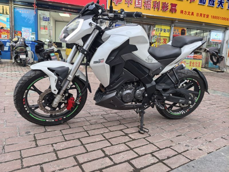 二手贝纳利小迅龙 BN150S
