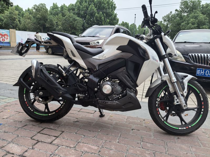 二手贝纳利小迅龙 BN150S
