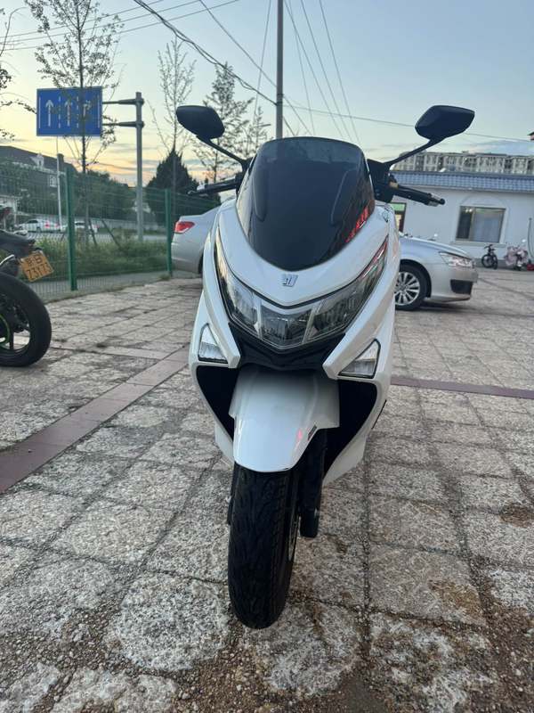 二手豪爵UHR150