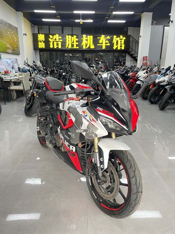 二手QJMOTOR赛250