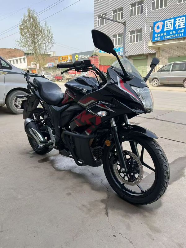 二手济南铃木极客飒 Gixxer 155