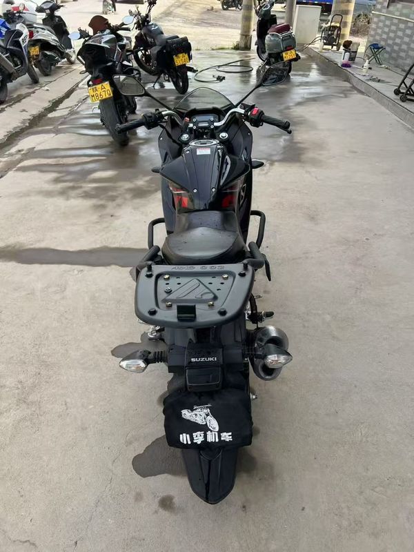 二手济南铃木极客飒 Gixxer 155