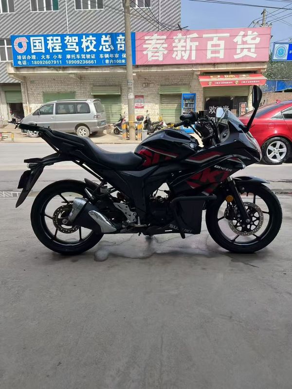 二手济南铃木极客飒 Gixxer 155