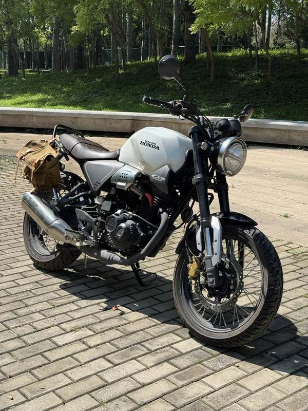 二手五羊本田鸷道 CB190SS