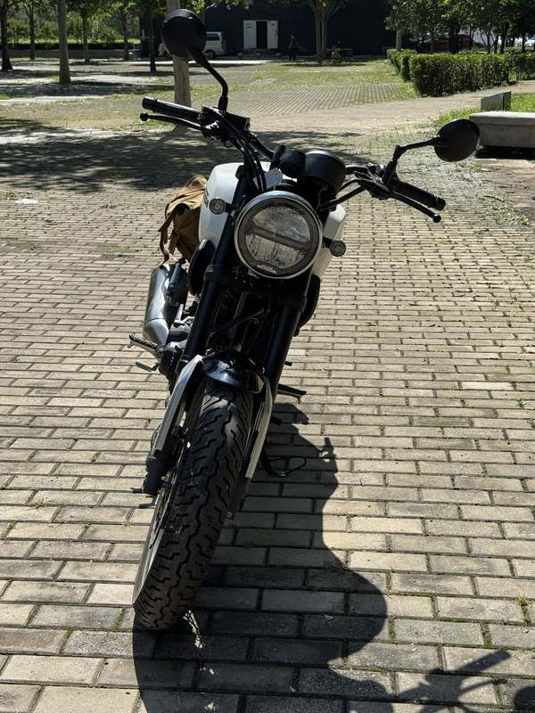 二手五羊本田鸷道 CB190SS