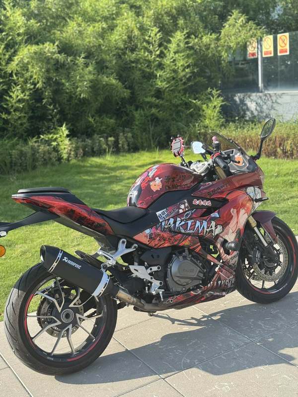二手贝纳利龙卷风 Tornado 402R