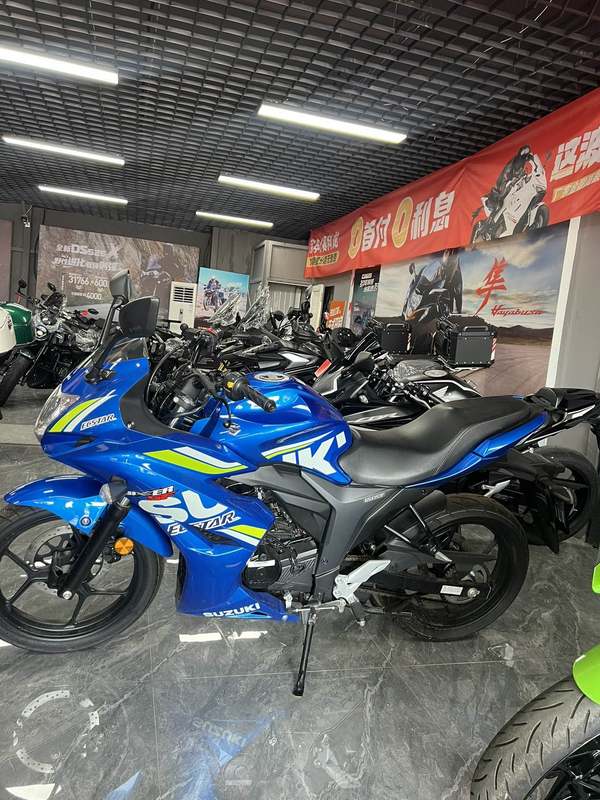 二手济南铃木极客飒 Gixxer 155