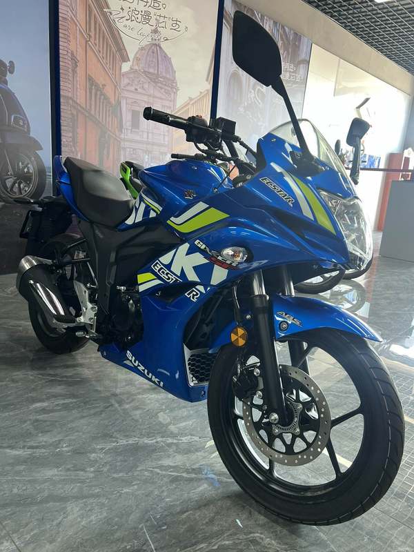 二手济南铃木极客飒 Gixxer 155