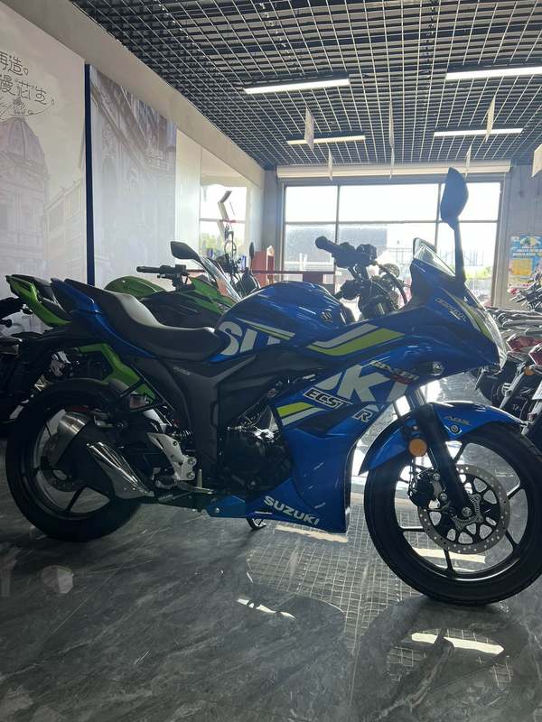 二手济南铃木极客飒 Gixxer 155