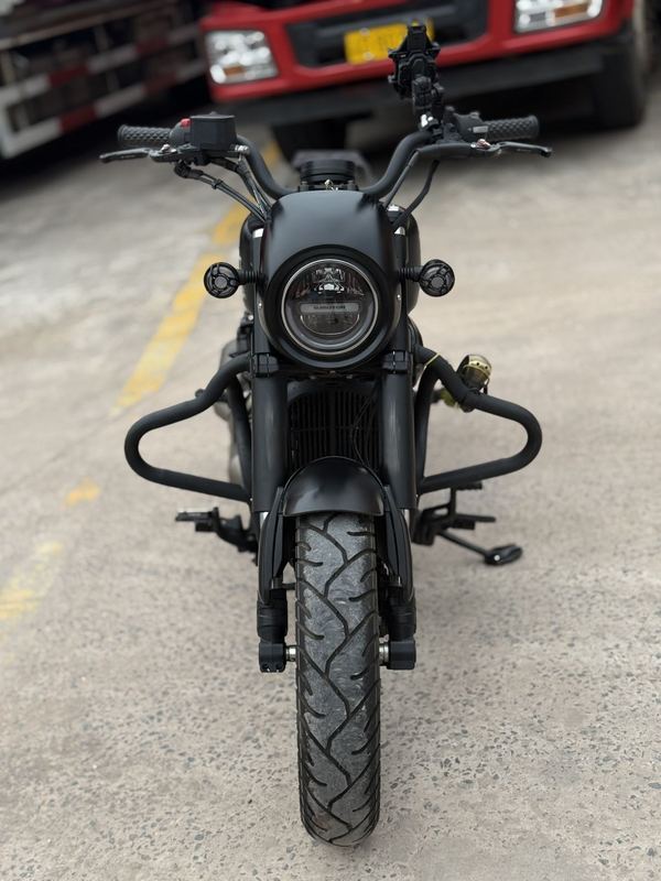 二手QJMOTOR闪300