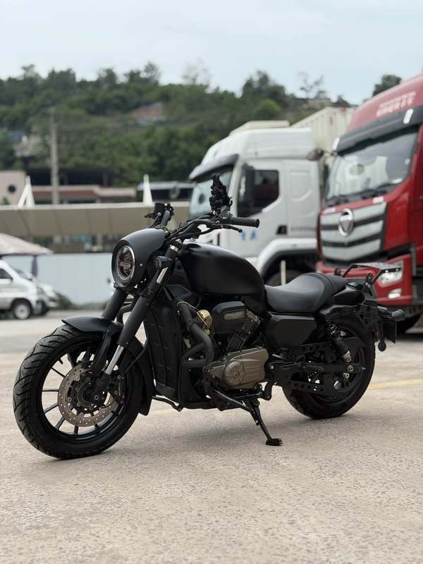 二手QJMOTOR闪300