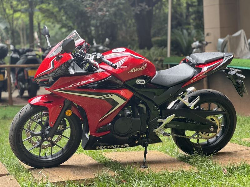 二手本田CBR400R