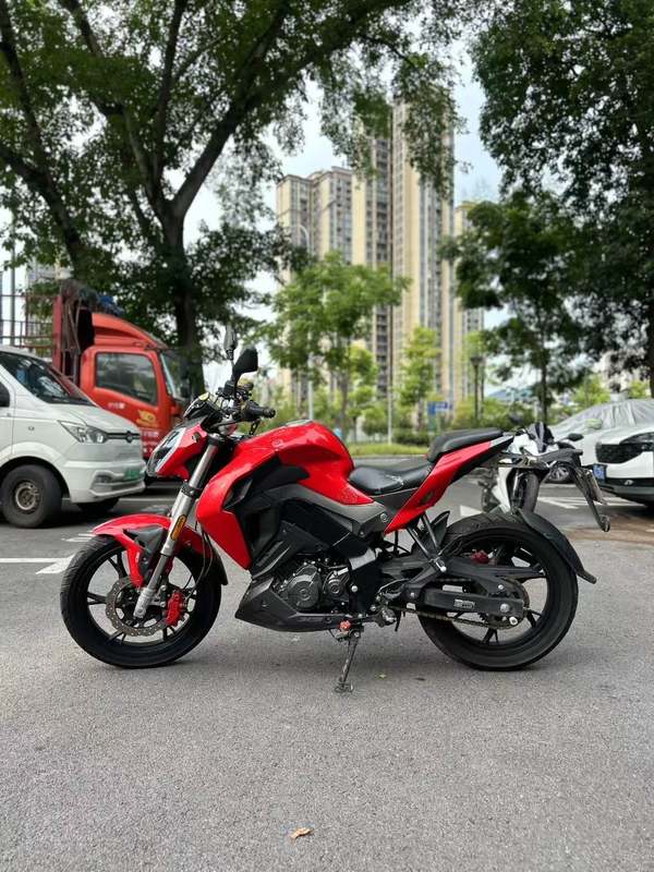 二手贝纳利小迅龙 BN150S