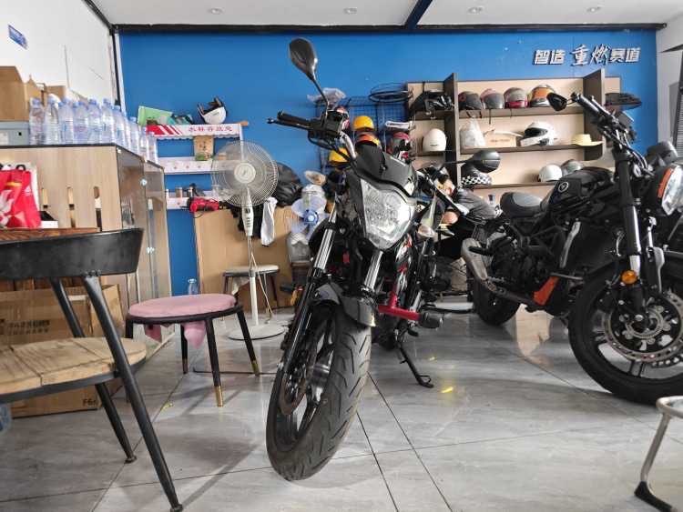 二手济南铃木极客飒 Gixxer 155 NK