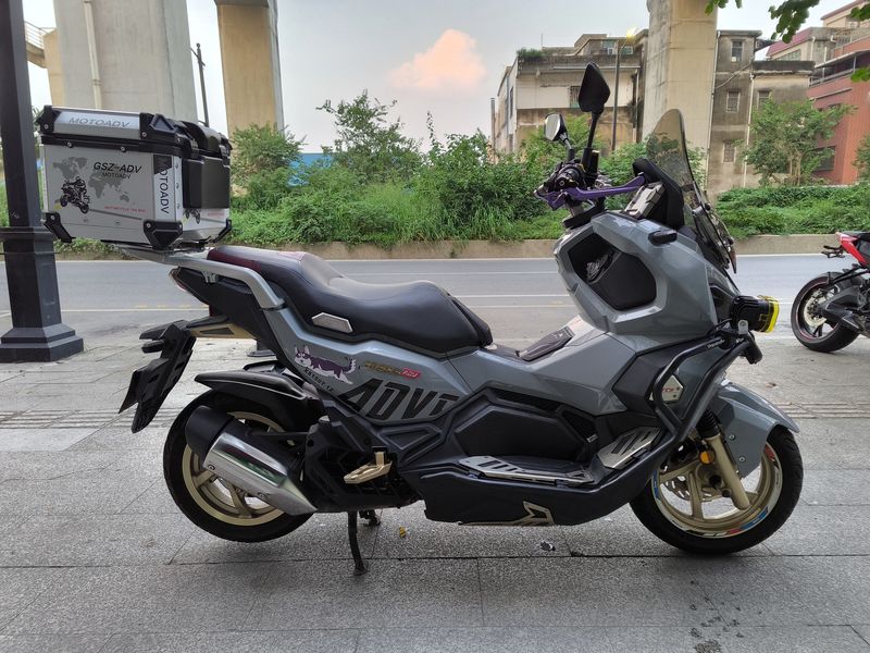 二手三阳哈士奇 Husky ADV150