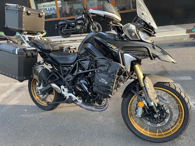 二手贝纳利TRK702