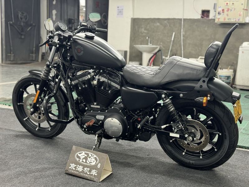 二手哈雷戴维森Iron883 硬汉