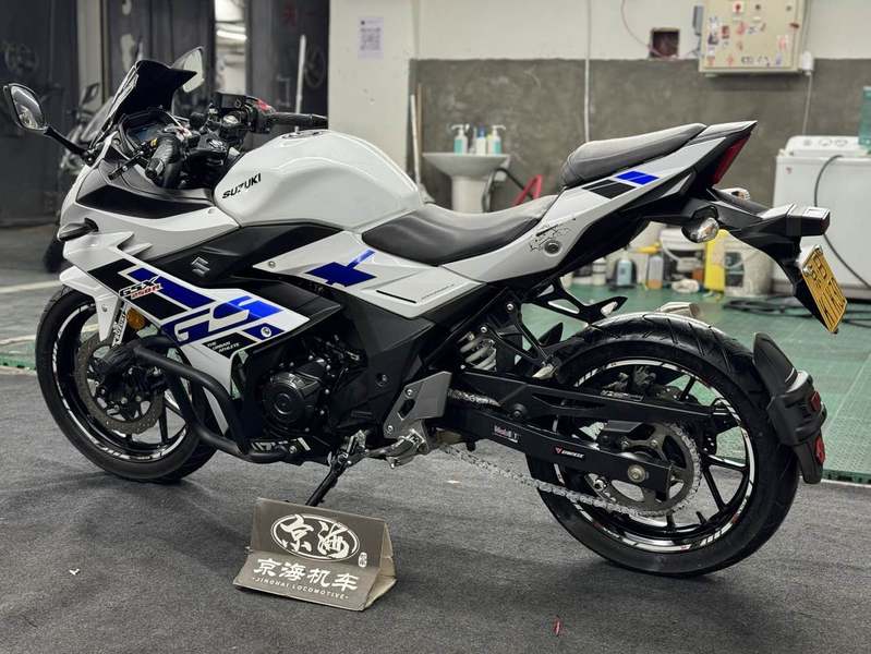 二手豪爵铃木GSX250R