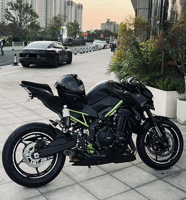 二手川崎Z900