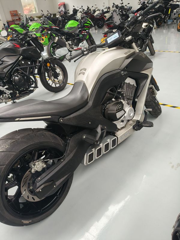 二手奔达LFC700 燎