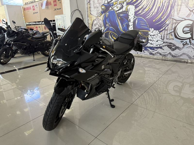 二手豪爵铃木GSX250R