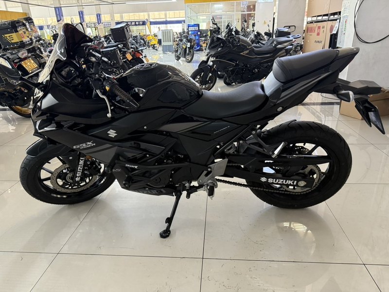 二手豪爵铃木GSX250R
