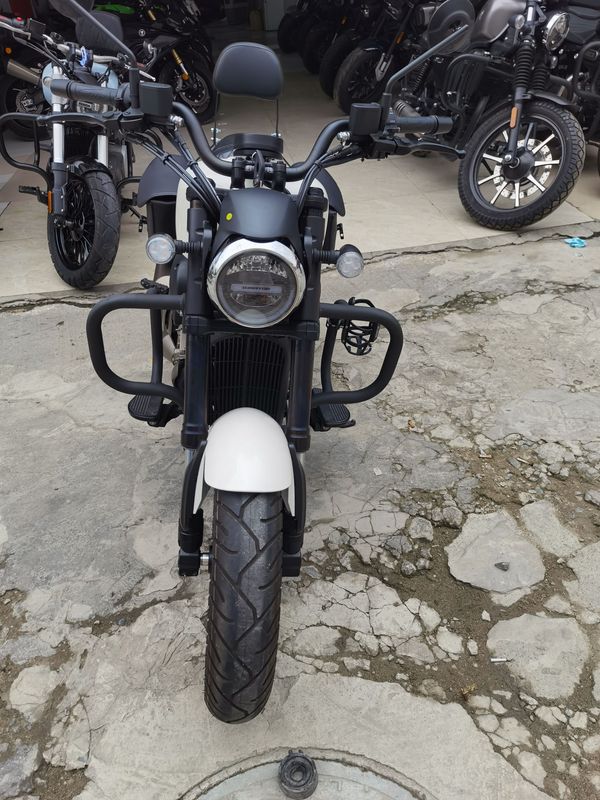 二手QJMOTOR闪300