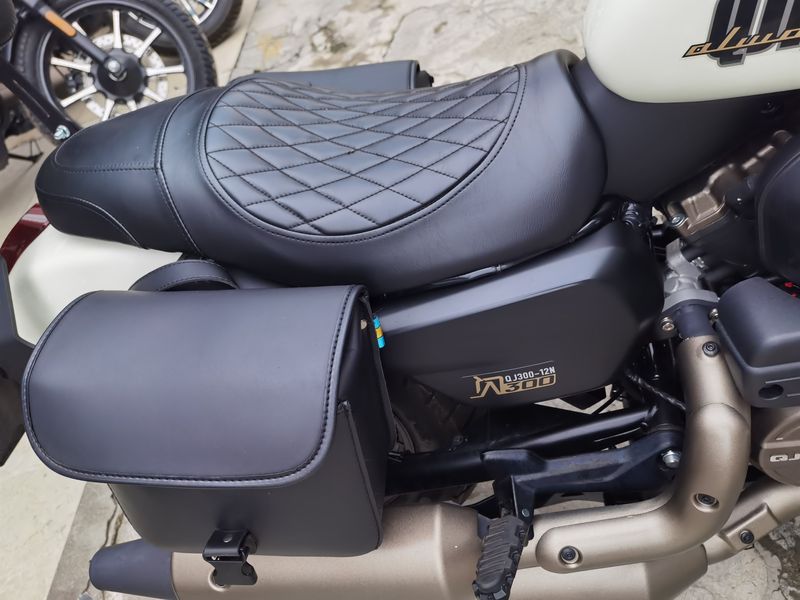二手QJMOTOR闪300