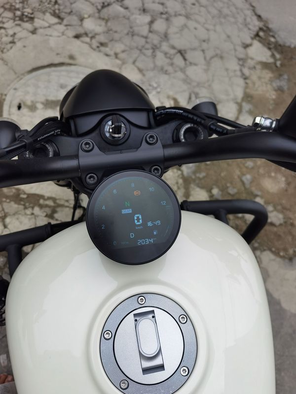 二手QJMOTOR闪300