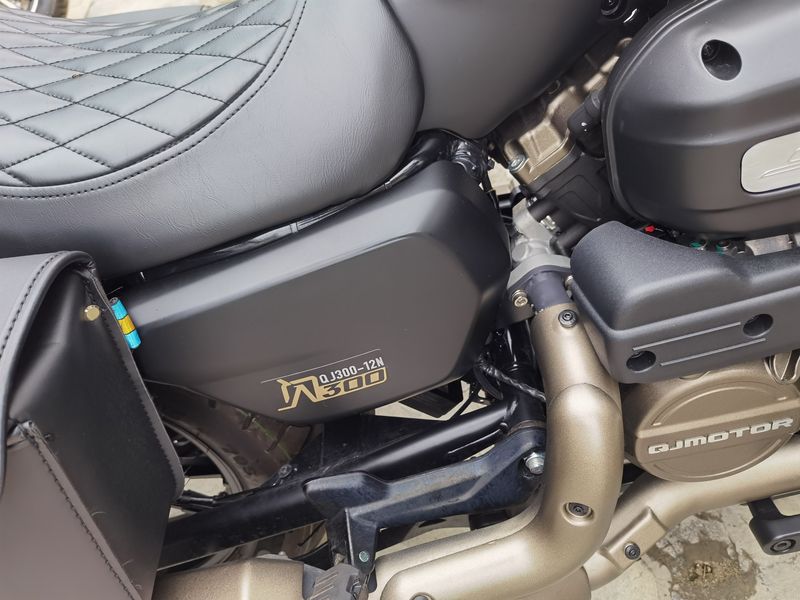 二手QJMOTOR闪300